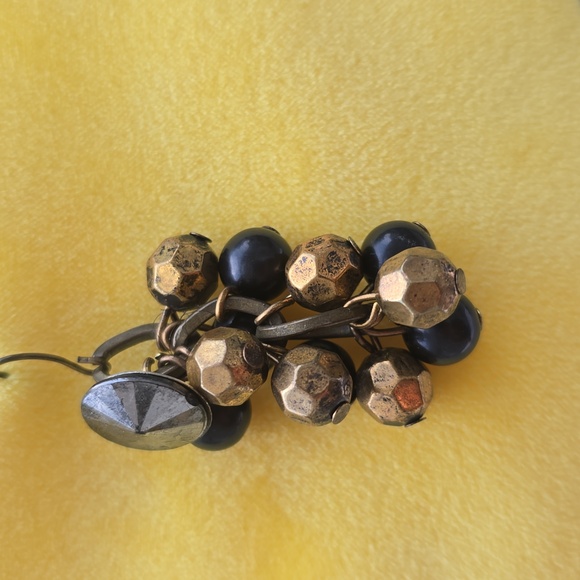 Charming Yellow and Black Women's Necklace Set - Picture 2 of 8